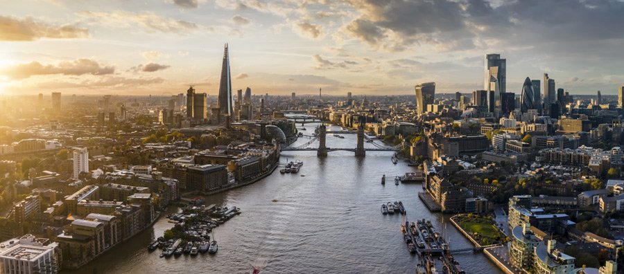 a horizon shot of London, looking out over the Thames
